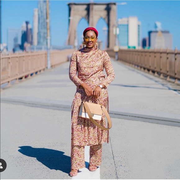 Zara floral pleated skirt pants set with top - Picture 2 of 15